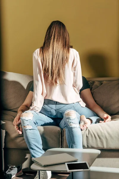 Back View Sensual Girl Sitting Man Living Room — Stock Photo, Image