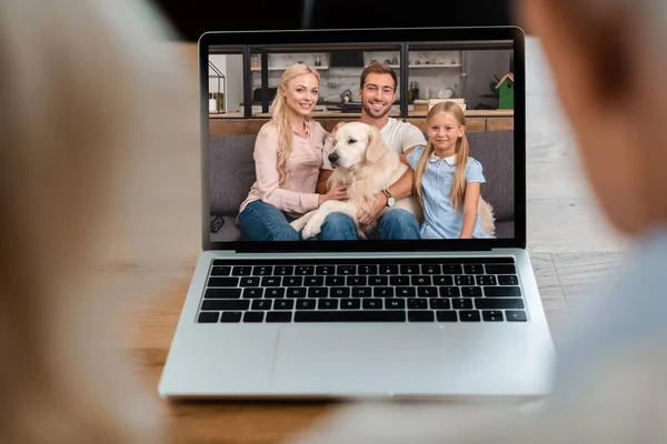 Grootouders Hebben Video Chat Met Familie Zelf Isolatie — Stockfoto