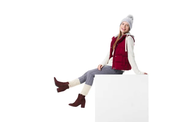 Smiling girl in winter clothes — Stock Photo