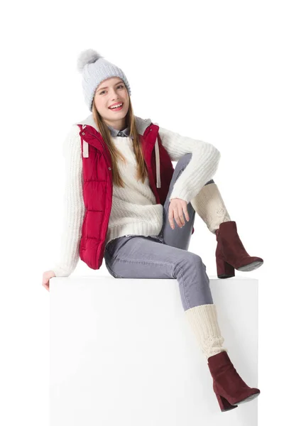 Chica en ropa de invierno - foto de stock