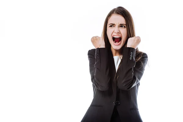 Donna d'affari arrabbiata in giacca e cravatta urlando isolato su bianco — Foto stock