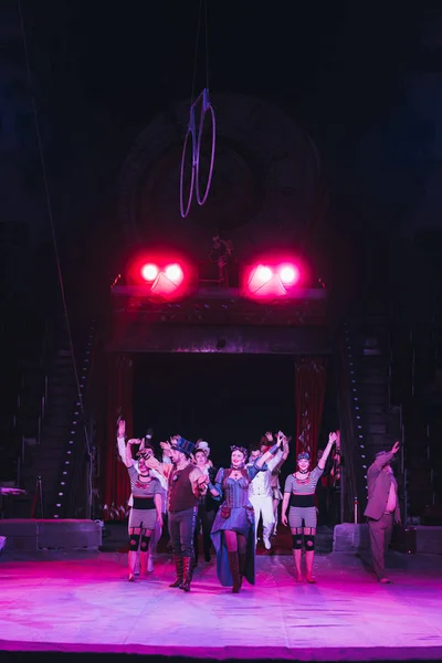 KYIV, UKRAINE - NOVEMBER 1, 2019: Artists waving hands on circus arena — Stock Photo