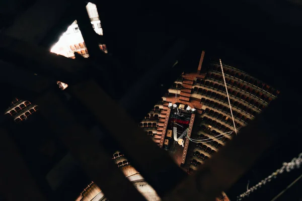 Blick aus der Vogelperspektive auf Bauwerke und Amphitheater im Zirkus — Stockfoto