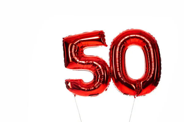 Numéro 50 ballons rouges isolés sur blanc — Photo de stock