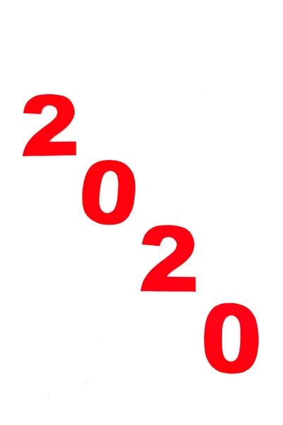 Vista dall'alto del numero rosso 2020 isolato sul bianco — Foto stock