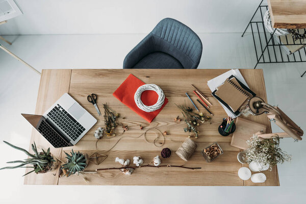florist workplace with laptop