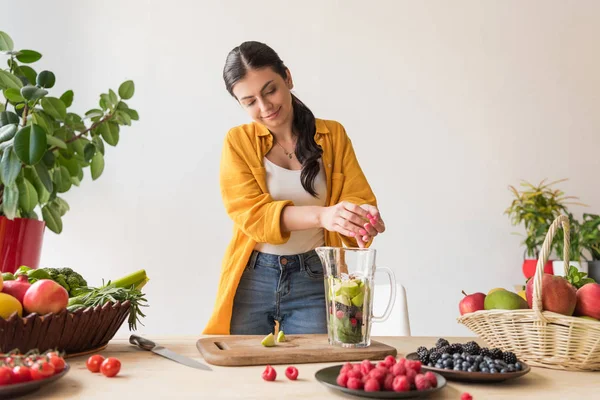 Woman detox — Stock Photo, Image