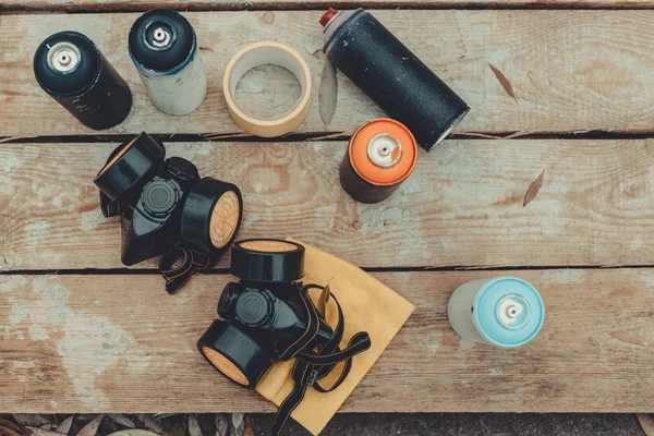 Top View Respirators Cans Colorful Spray Paint Graffiti — Stock Photo, Image