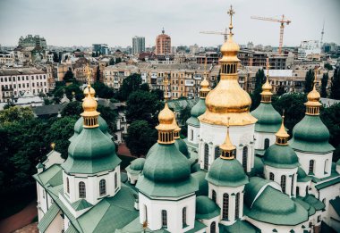 karşı güzel şehri, Ukrayna Kiev Pechersk Lavra Kilisesi'nin havadan görünümü