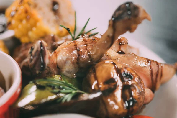 Vista Cerca Deliciosas Alitas Pollo Asadas — Foto de Stock