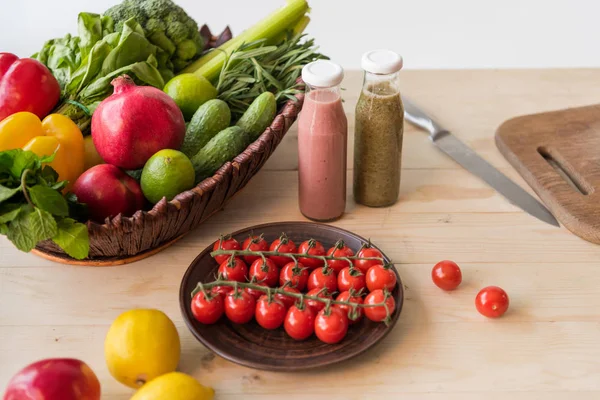 Homemade detox drinks — Stock Photo