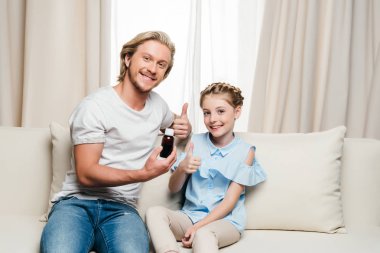 Baba ve kızı tıp holding 