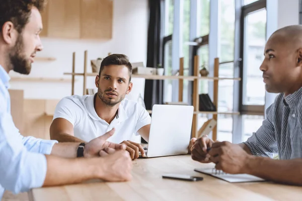 Multicultural business people at meeting — Stock Photo, Image