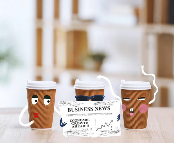 Copos descartáveis de café — Fotografia de Stock