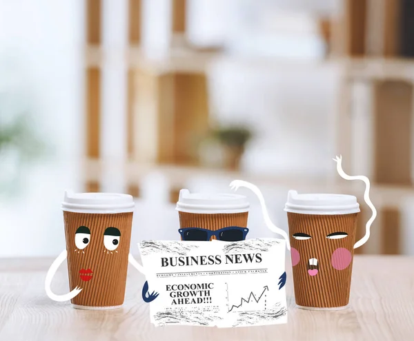 Disposable cups of coffee — Stock Photo, Image