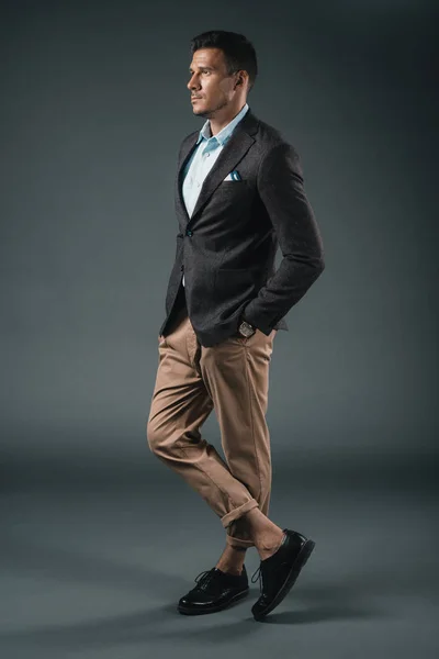 Stylish man in suit — Stock Photo, Image
