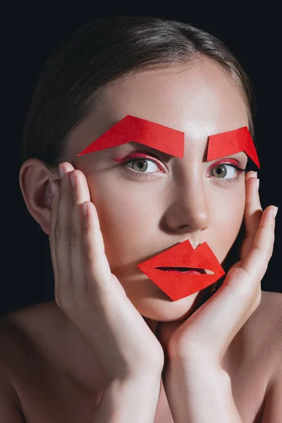 Modieuze vrouw met papier make-up — Stockfoto