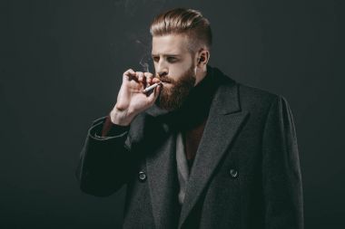 şık adam Sigara İçilmeyen