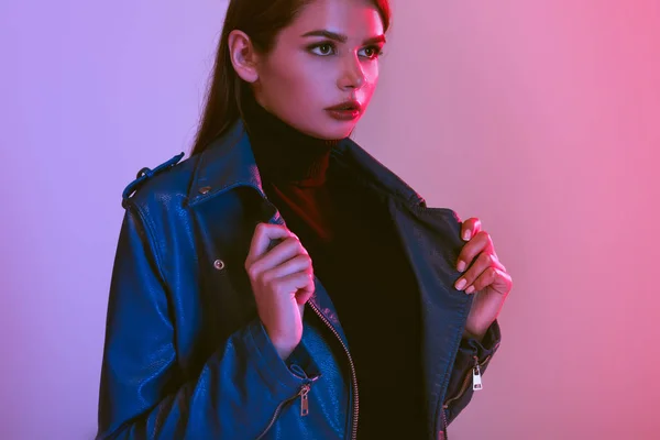 Fashionable girl in leather jacket — Stock Photo, Image