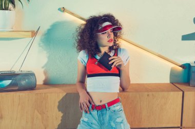 hip şişesi ile moda kadın