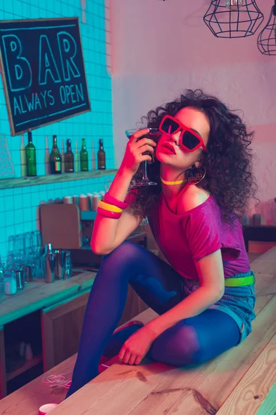 Fashionable woman with cocktail — Stock Photo, Image