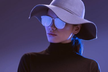 woman in wide-brimmed hat and sunglasses clipart