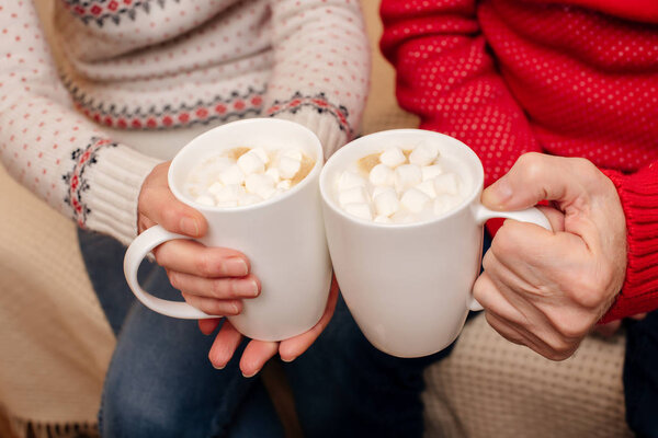 cups of cacao with marshmallows