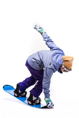 snowboard yaparken sürgülü kadın