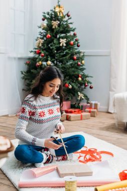 kadın Noel Hediyelik ambalaj