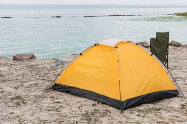tent on seahore clipart