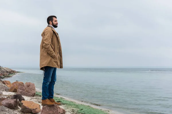 Lonely man — Stock Photo, Image