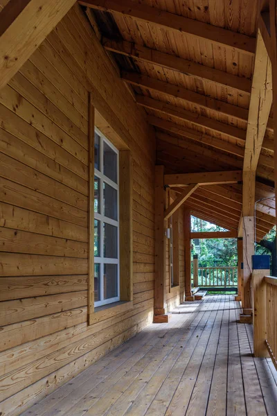 Terrasse in modernem Landhaus — Stockfoto