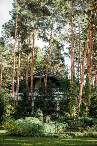 Modernes Ferienhaus — Stockfoto