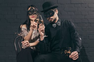 çok kültürlü kaç Noel maskeleri sparkles içinde