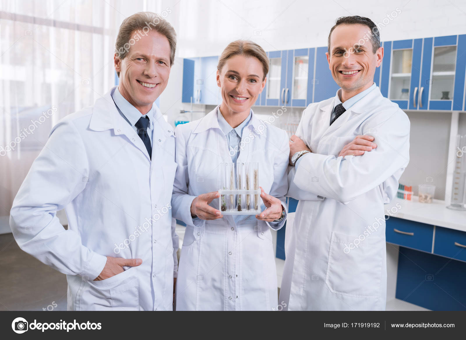 Team of scientists in lab — Stock Photo © VitalikRadko 171919192