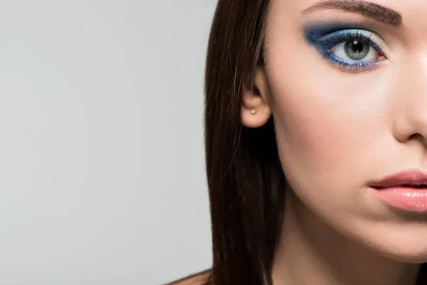 Vrouw met modieuze make-up — Stockfoto
