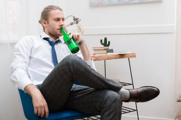Handsome Man Sitting Chair Drinking Beer — Stock Photo, Image