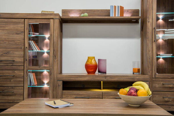 уютный современный интерьер гостиной
