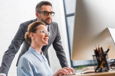 bilgisayar ile birlikte çalışma office iş ortakları