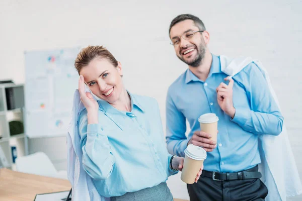 Happy Doctors Having Coffee Break Chatting — Stock Photo, Image