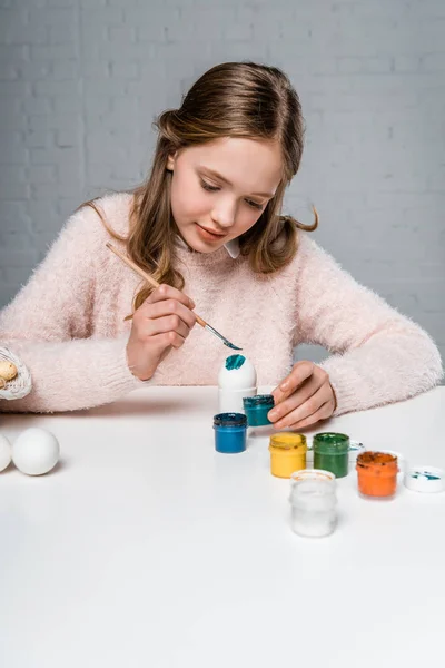 Cute Smiling Girl Painting Easter Eggs Table — Stock Photo, Image
