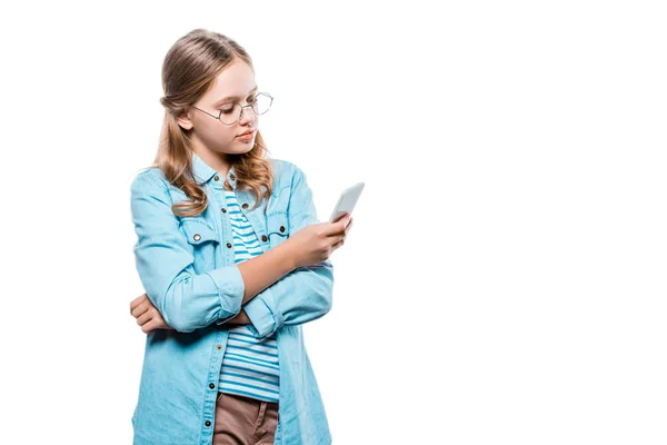 Hermosa Chica Gafas Usando Teléfono Inteligente Aislado Blanco —  Fotos de Stock