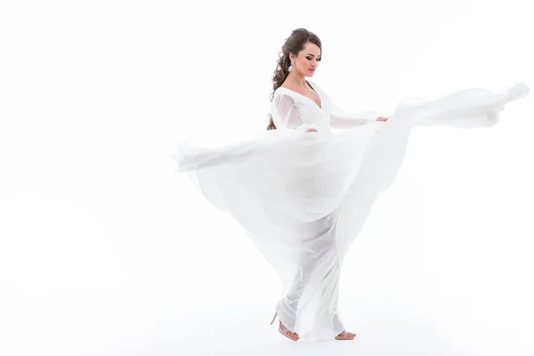 Όμορφο Κομψό Νύφη Χορεύοντας Στο Νυφικό Απομονώνονται Λευκό — Φωτογραφία Αρχείου