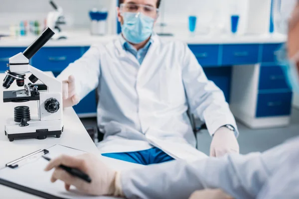 Partial View Scientific Researchers White Coats Workplace Laboratory — Stock Photo, Image