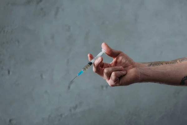 Cropped Shot Junkie Holding Heroin Syringe — Stock Photo, Image