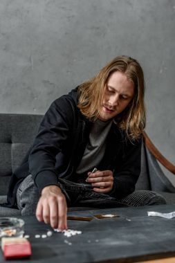 bağımlı keş MDMA ilacı tablo