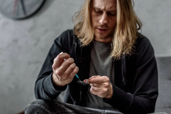 Addicted Junkie Boiling Heroin Spoon Lighter — Stock Photo, Image