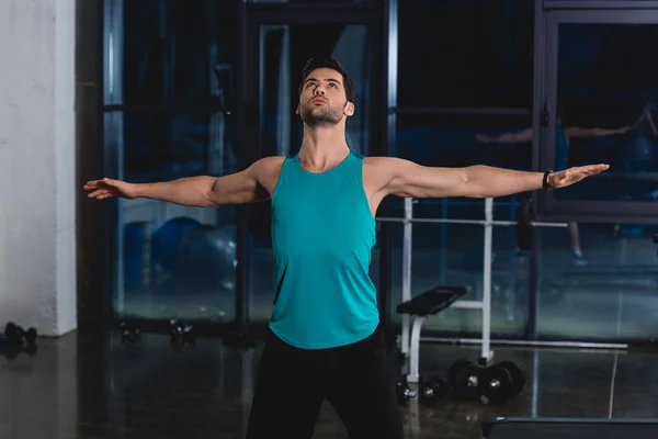 Sportsman Stretching Exercising Sports Hall — Stock Photo, Image