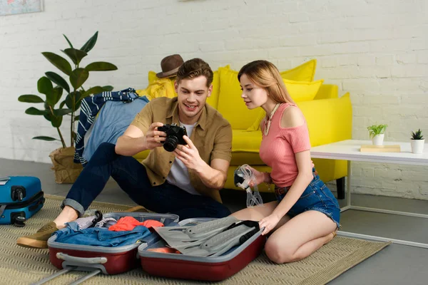 Preparándose para unas vacaciones — Foto de Stock