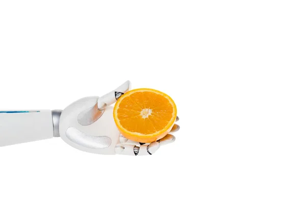 Oříznutý Snímek Robota Drží Polovinu Orange Izolované Bílém — Stock fotografie